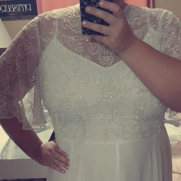 Wedding Gown - Picture 3 of 3